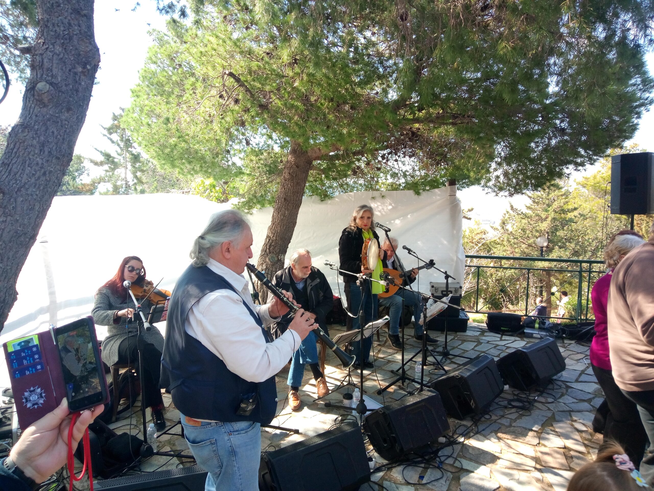 Αισθητική δίδαξε ο Σύλλογος Ηπειρώτων, αυθαιρεσία και κακογουστιά καταπατητές και Δήμος στον Πρ. Ηλία Ηλιούπολης.